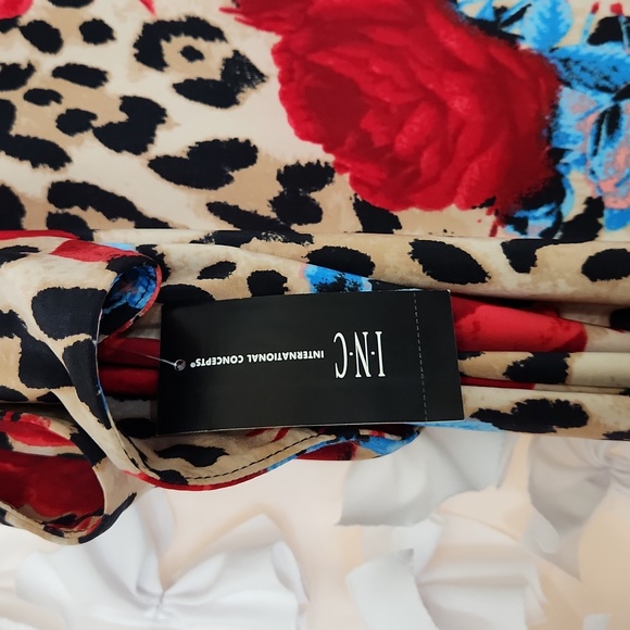 INC Leopard High Status. Cold Shoulder, Animal, Floral Print Top, L, XLa… - Picture 10 of 11